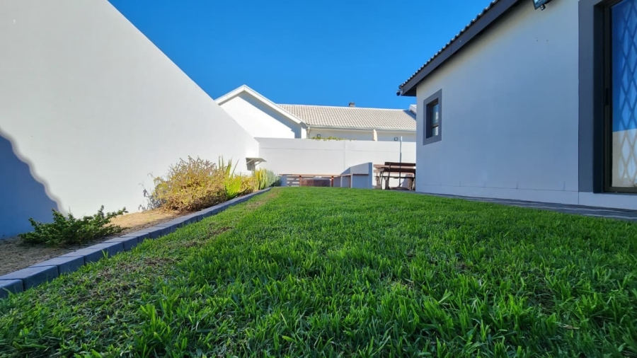 4 Bedroom Property for Sale in Country Club Western Cape